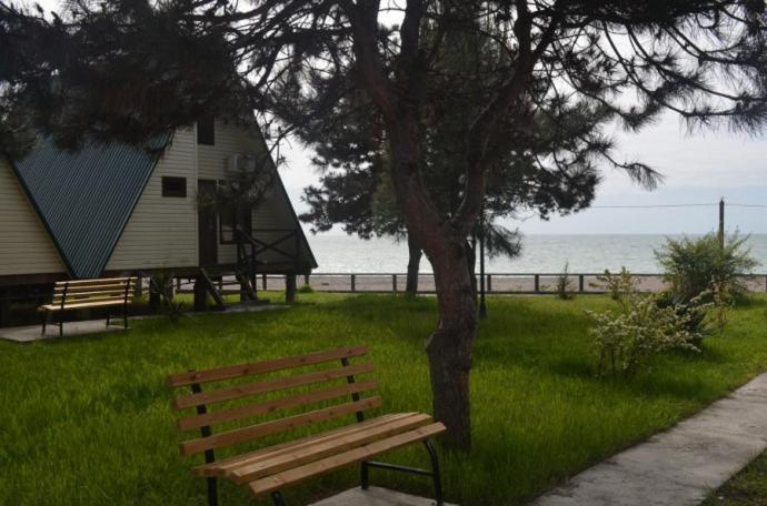 Kyalasur Hotel Sukhumi Exterior photo